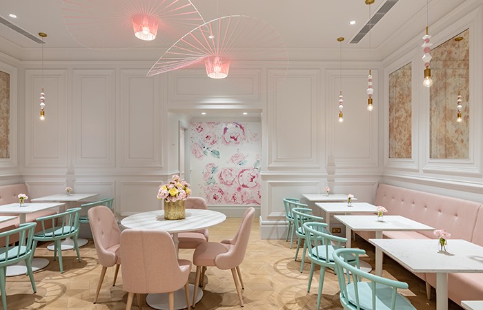 Design Insider Inside Out Peggy Porschen Chelsea (photo by Tom Bird)-2